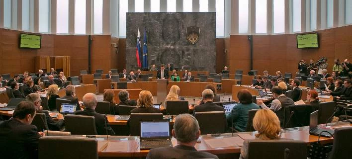 Σλοβενία: Ο ανεξάρτητος κεντροαριστερός Μάριαν Σάρετς είναι ο νέος πρωθυπουργός